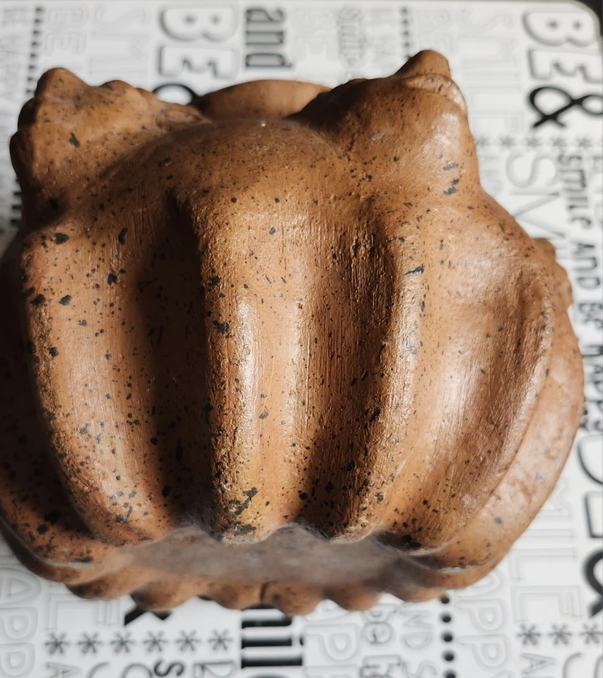 Antique Handmade Clay Pot Or Vase With Perpetual Faces, Pre Colombian Pottery - Image 3 of 4