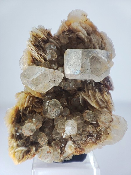 Dolomite. Magnesite. Dolomita. Magnesita.