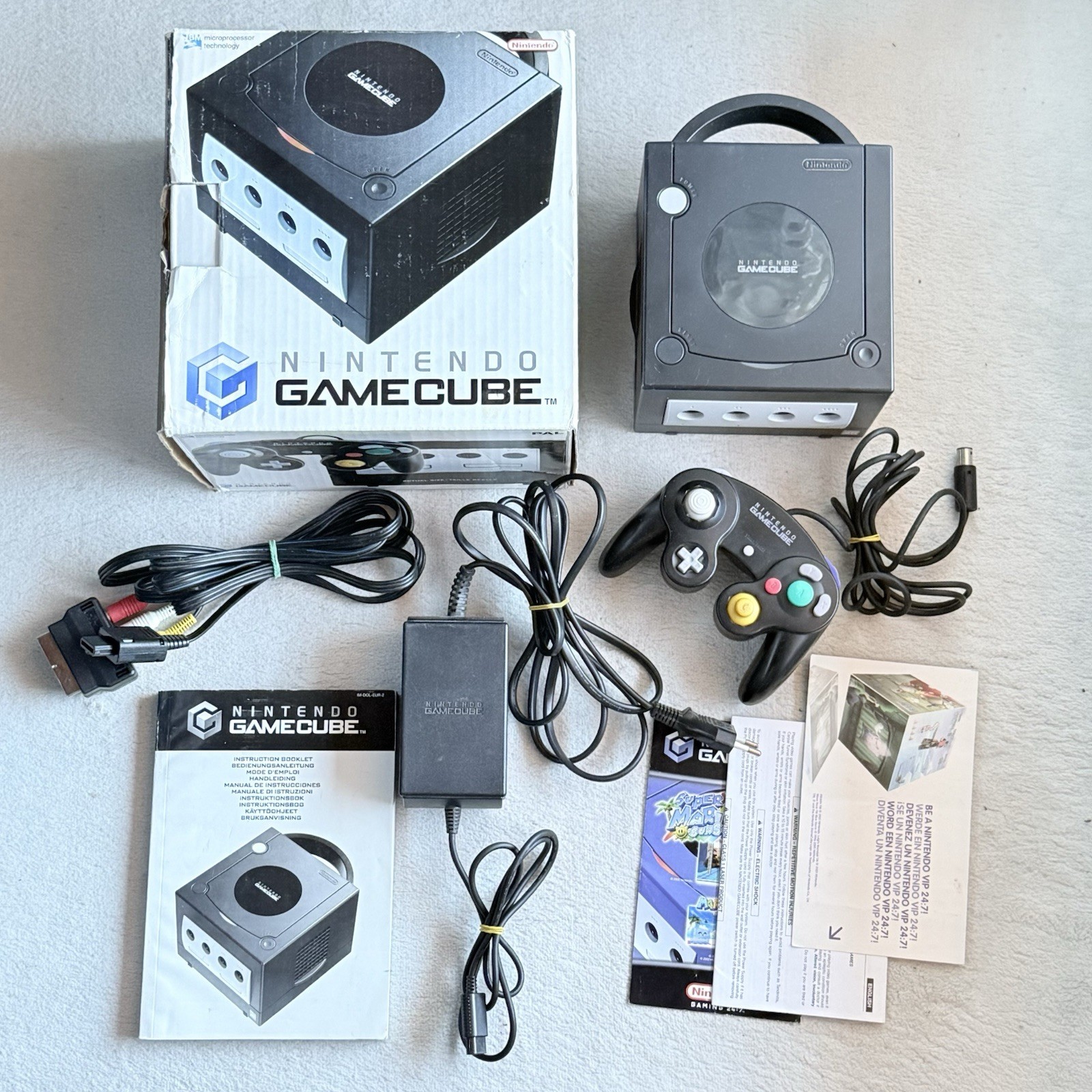 NINTENDO GAMECUBE CONSOLE - NERO - BOXATO - 100% ORIGINALE PAL - OTTIMO STATO -