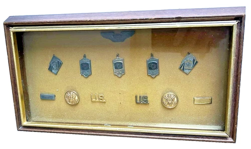 U.S. ARMY AIRBORNE AND LT. and IOWA SWIMMING AND ROWING MEDALS ( VERY OLD ) CASE