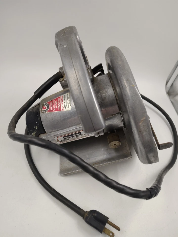 Vintage Porter Cable Model 315 Circular Saw 7*-1/4" Blade In It, Works Great! - Image 3 of 4
