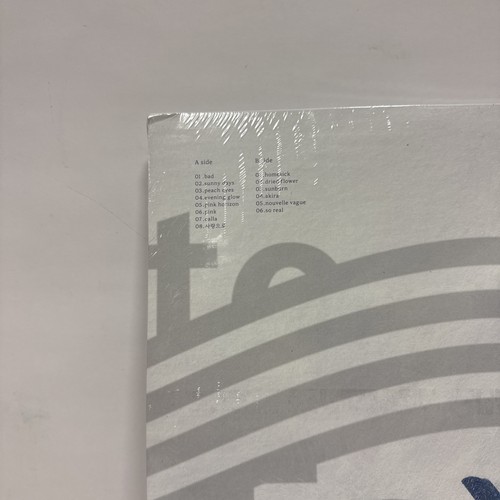 Wave to Earth 1st Album 0.1 Flaws and All Marble (2LP) - Picture 7 of 7