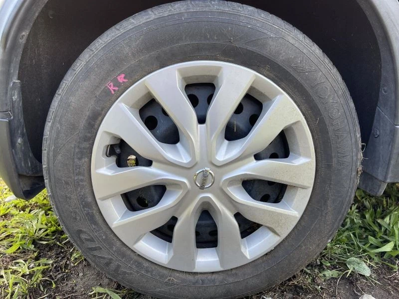 2014-20 NISSAN ROGUE WHEEL COVERS SET OF 4 SILVER ONE NEEDS MINOR WORK 48K 50687 Foto 3 de 4