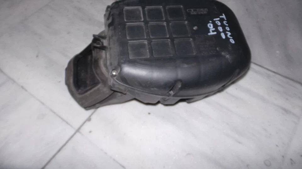 APRILIA RSV 1000 TUONO GEN 2 2004 FILTER BOX USED GENUINE - Image 3 of 4