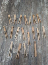  Wooden Clothes Pins Round ,Clip Flat Top Lot Of 19 Crafts, Vintage Patina Clean