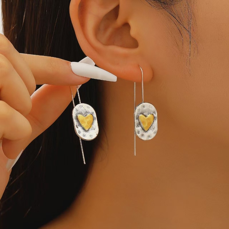 Women's Retro Heart Ear Hook Elegant Alloy Earrings Fashion Jewelry Gift