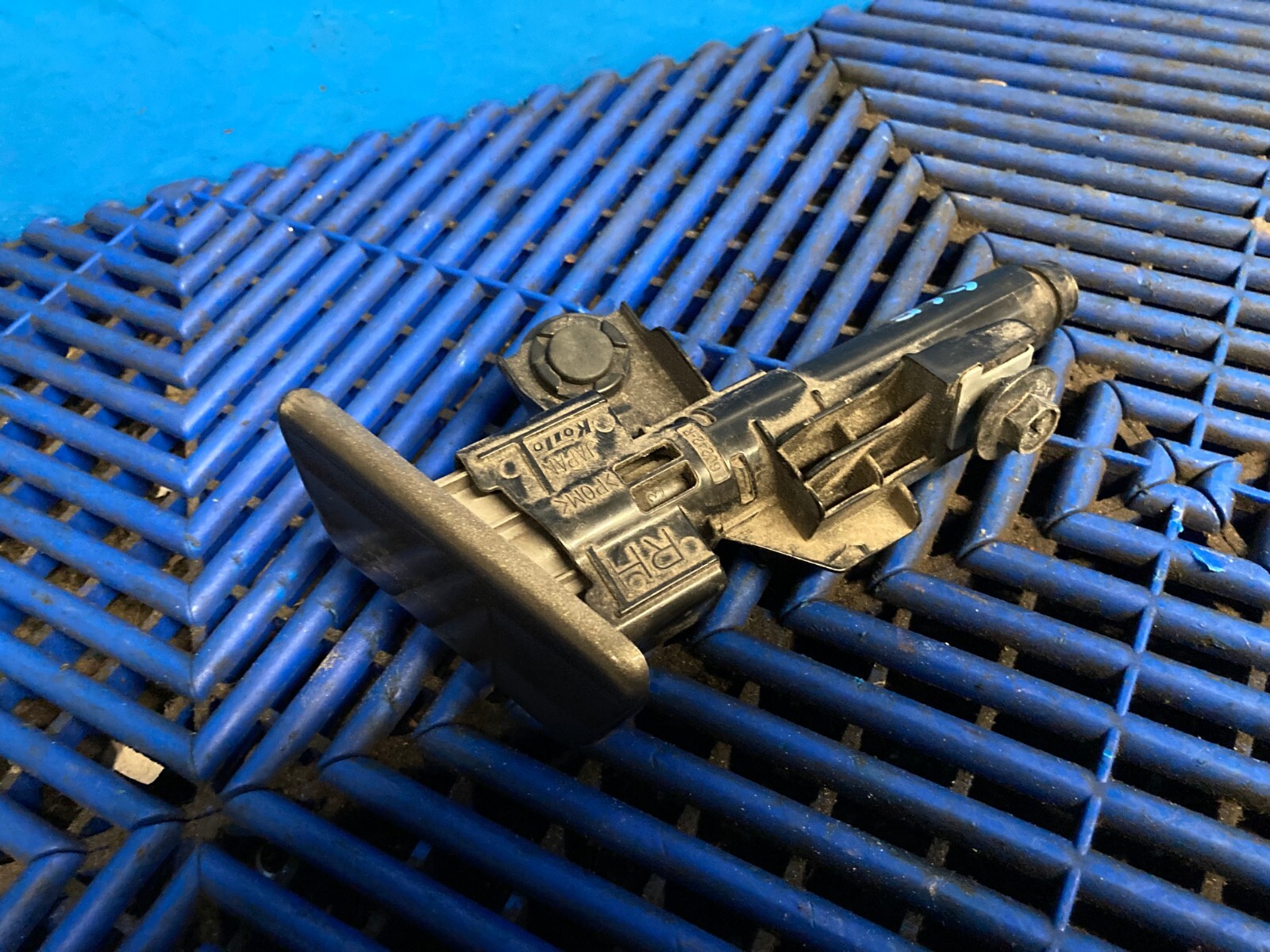 Picture 4 of 5