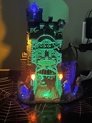 SF・ファンタジー・ホラー Lemax Spooky Town The Gate House Lemax Spooky Town The Gate House At Haunted Meadows 45663