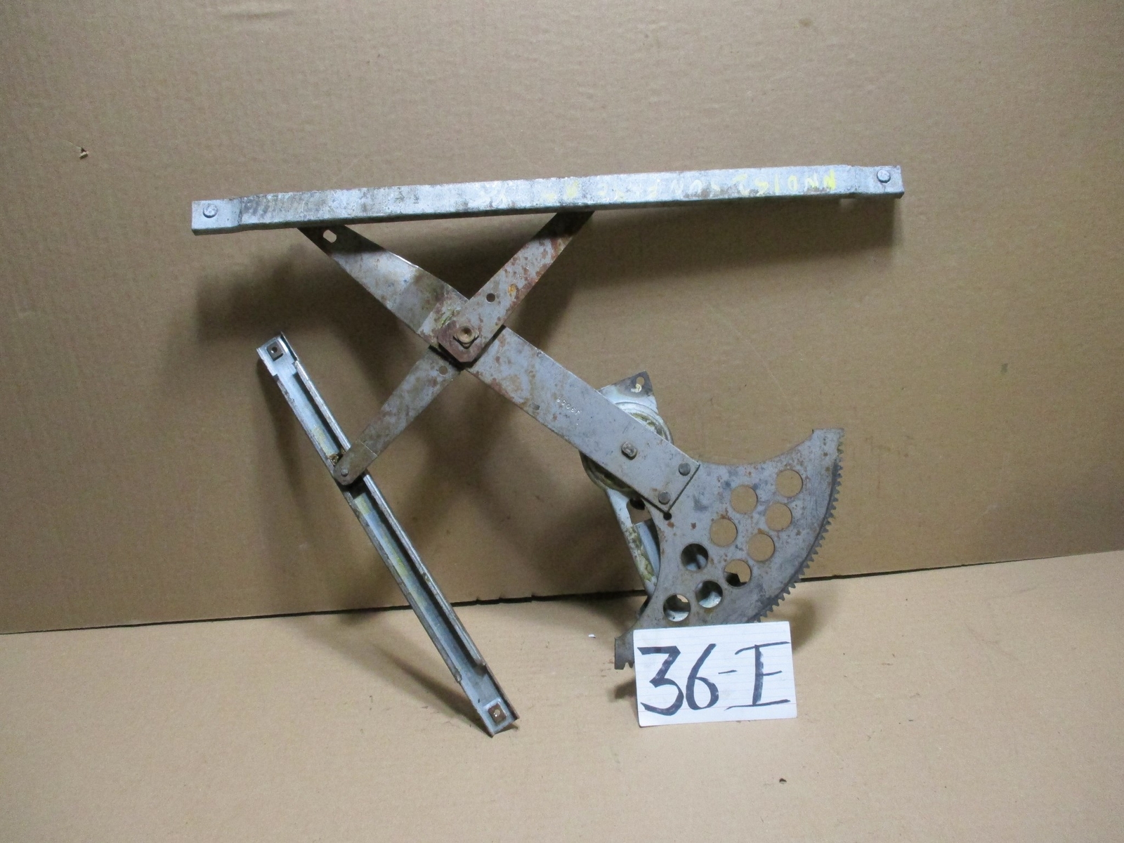 1995-2005 Pontiac Sunfire Front PASSENGER Side Manual Window Regulator #36-E