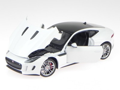 Jaguar F-Type Coupe 2015white modelcar 24060 Welly 1:24