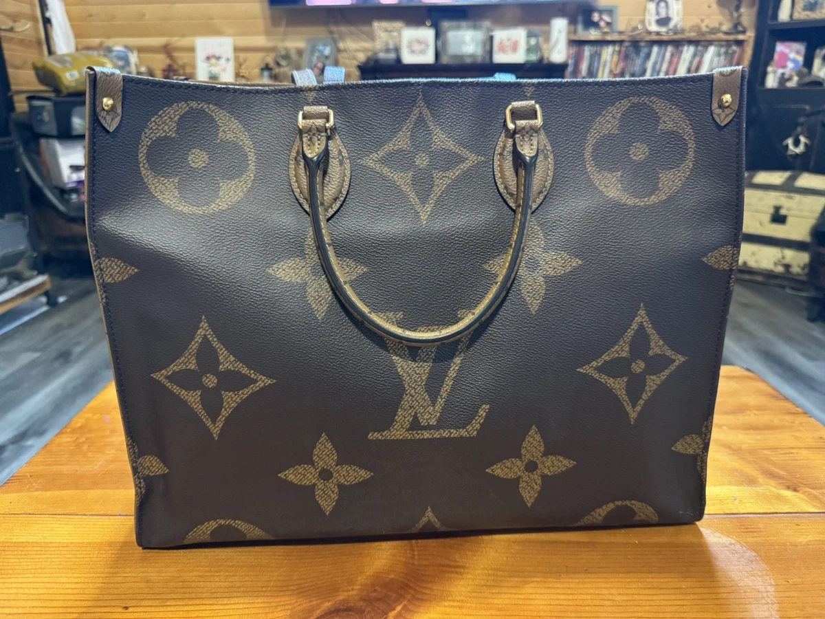 Preços baixos em Bolsa tote Louis Vuitton Reversível Bolsas