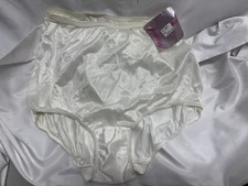 Myonne Womens Panties Vtg High Waist Nylon White USA Size 7 NEW Fits Hips 40-41