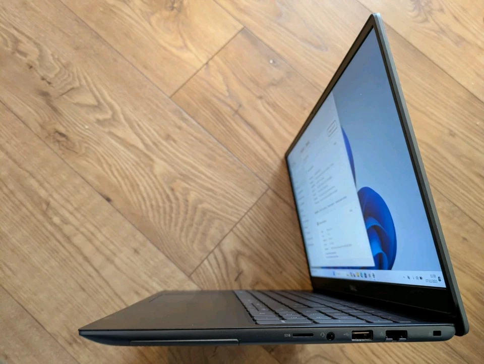 Dell Vostro 5590 Core i5 10210U 2.11GHz 8GB RAM 256GB 15.6" FHD 10th Gen 631 - Image 3 of 4