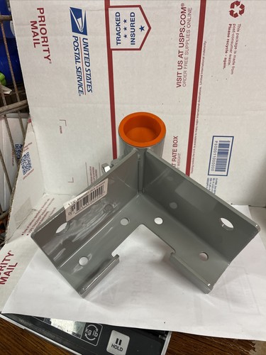 Tommy Docks Gray Steel Outside Corner Bracket 1-1/4" A-50000 - Picture 3 of 3