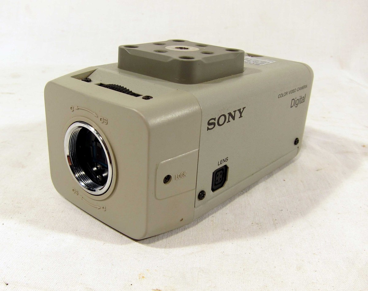 Sony SSC-DC134 CCD Color Video Security Camera Cameras Digital