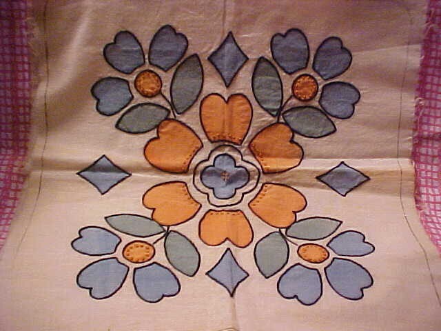 Vintage '30's Vogue Embroidered Pillow Flowers Ready to Finish