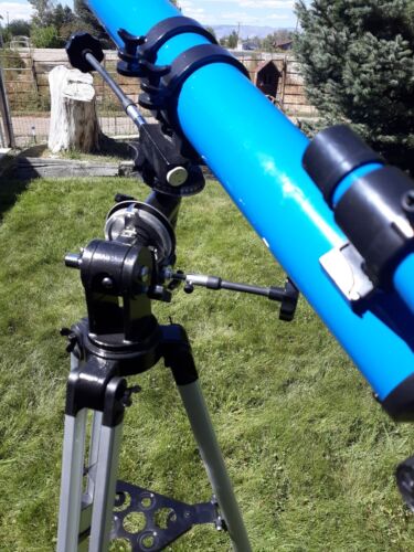 iOptron 6002 900X70 Refractor Telescope (Blue) - Picture 7 of 16