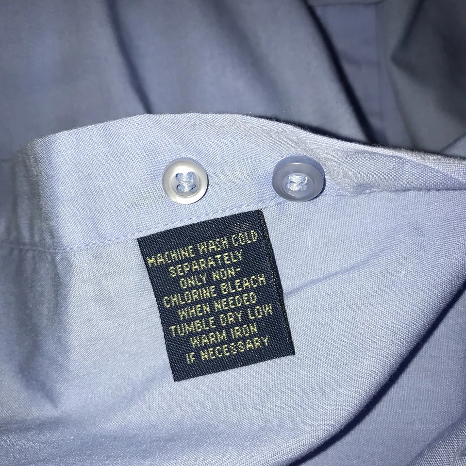 Camisa de vestir Versa abotonada para hombre talla mediana 15 1/2 34/35 azul claro manga larga Foto 3 de 4