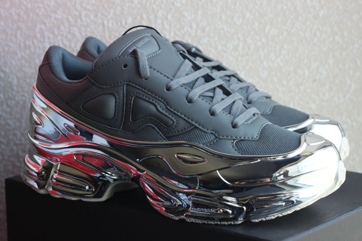 Adidas Ozweego Raf Simons Ash Silver Metallic 3 Bunny US 7.5 Adidas Ozweego Raf Simons Ash Silver Metallic 3 Bunny US 7.5