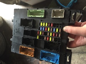 2012 2013 2014 Ford Focus Fuse Box | eBay ford focus fuse box wet 