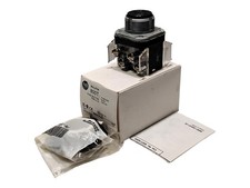 Allen-Bradley 800T-A2B Series T 30 mm Black Flush Head Momentary Pushbutton