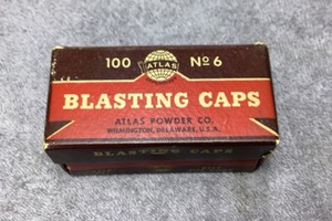 VTG. ATLAS POWDER CO. BLASTING CAPS BOX (EMPTY)
