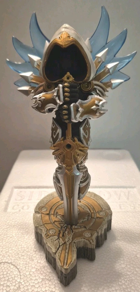 Diablo 3 Blizzard Entertainment Blizzcon D3 Mini Tyrael Limited Edition Figurine - Image 2 of 4