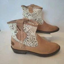 Cool Way Crochet Lace Leather Booties Women's Size 40 US 9 Western Boho Cowgirl 