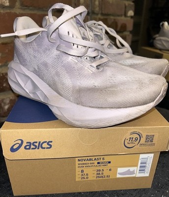 Women s ASICS Novablast 5 in Dusk Violet/Lac Hint Size US 8
