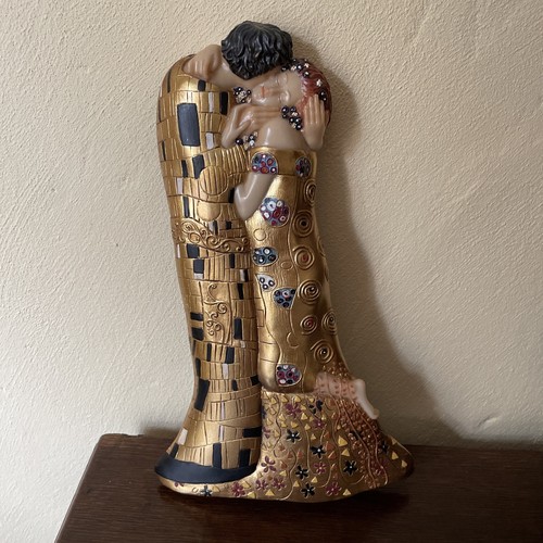 O. Tupton Gustav Klimt "The Kiss"