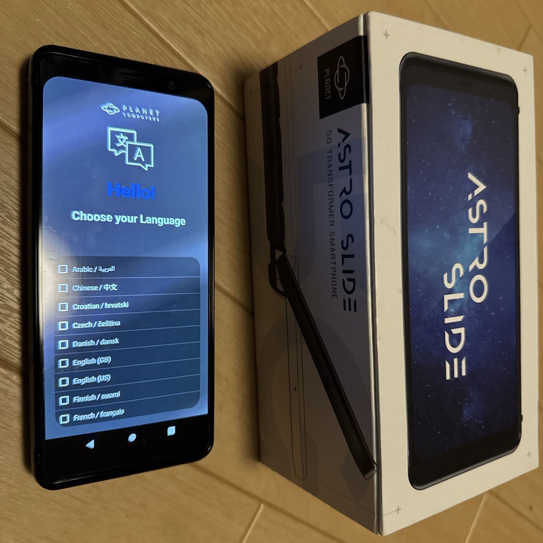 Image of Planet Computers Astro Slide 5g smartphone keyboard Alphabetic Android