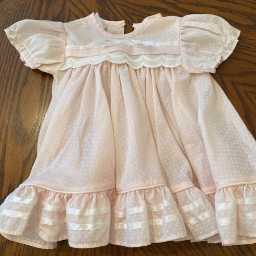 Vintage New Born Dress For Baby Girl. Sweetest Pink Dress And Bloomer Set. Pink - Afbeelding 1 van 7