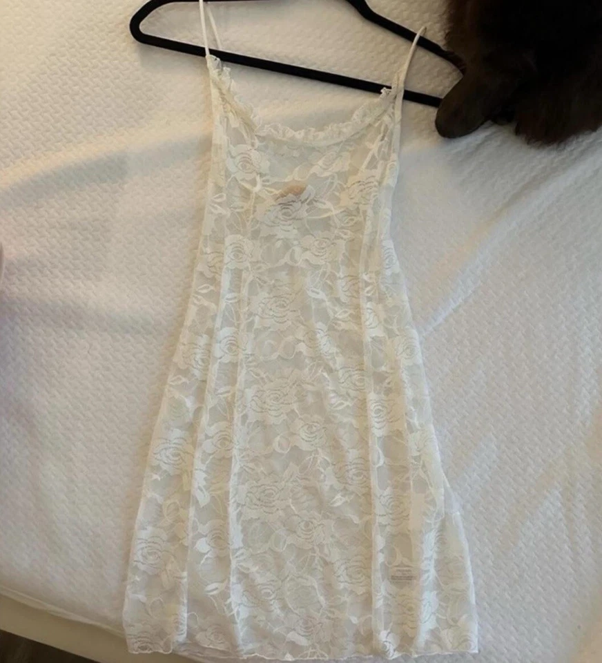 短袖蕾丝裙 — 第 4/4 张图片