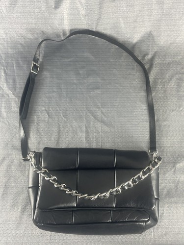 Isadora große Damen Handtasche gesteppt Schultertasche wandelbar Crossbody schwarz - Bild 6 von 21