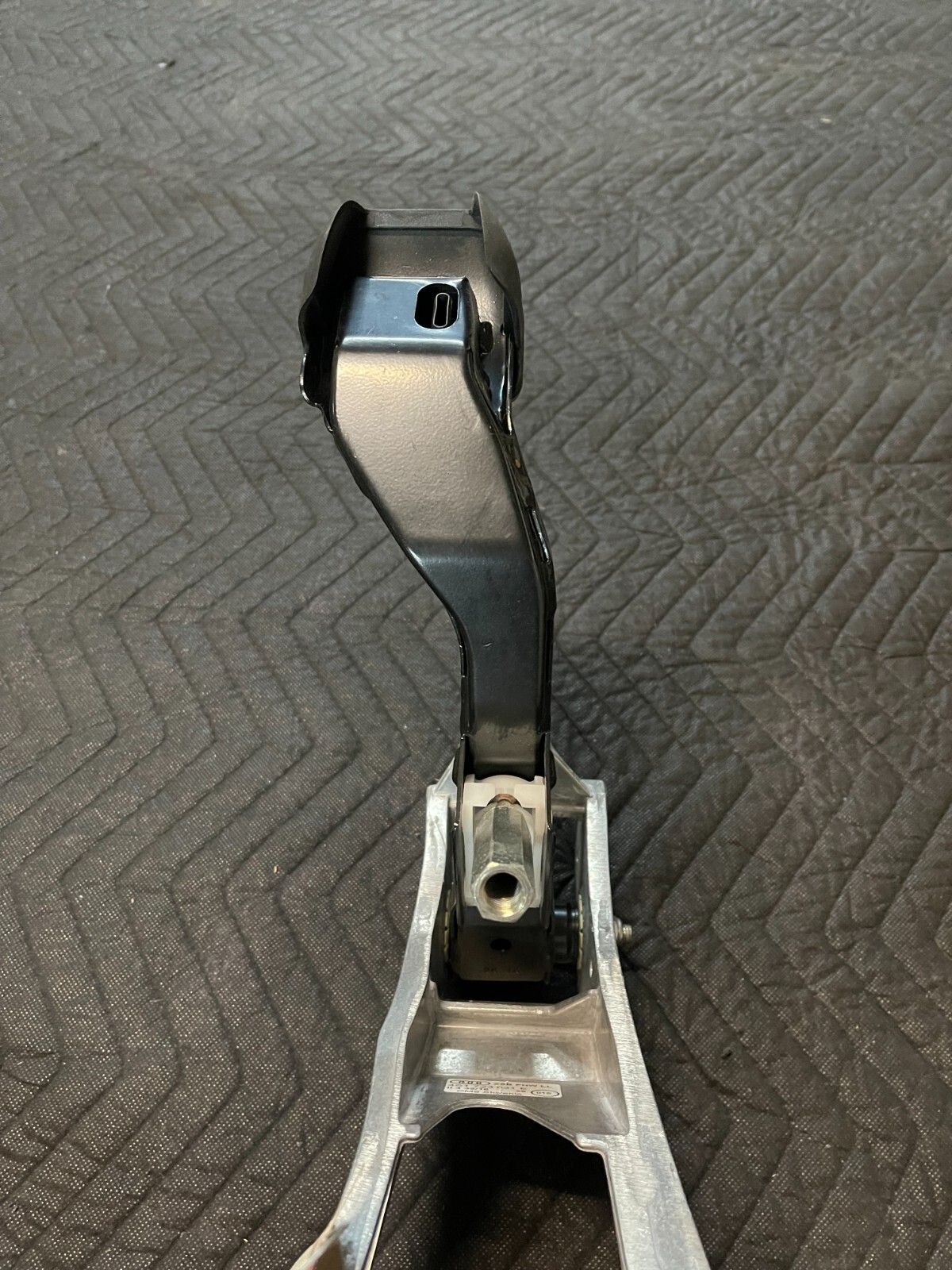 2017 AUDI R8 BRAKE STOP PEDAL / BRACKET OEM 4s0 721 117
