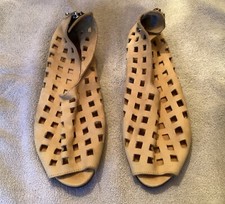 Arche Beige Tan Drick Perforated Open Toe Sandal Flats Nubuck 39 France Womens 8