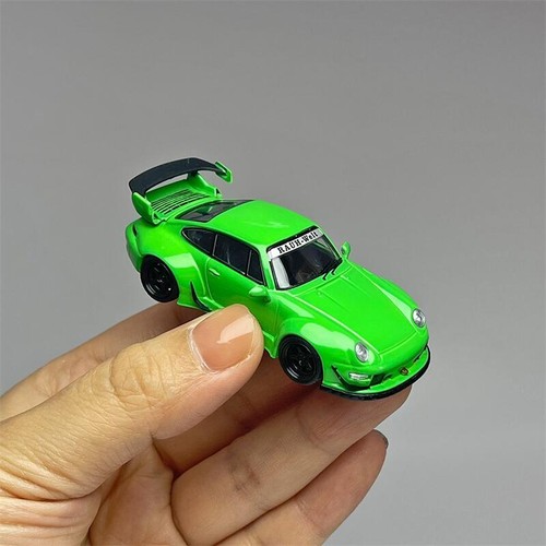 1:64 993/964RWB Green Diecast Model Car - Picture 4 of 6