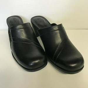 clarks black leather mules