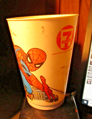 7 ELEVEN 7-11 Slurpee drink Cup SPIDER-MAN 1977 Excellent Condition - Picture 1 of 6