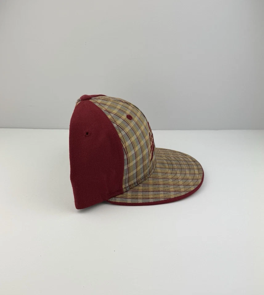 De colección LEBRON JAMES Cleveland Cavs Cavaliers NBA New Era Sombrero Ajustado 7 1/4 ¡RARO! Foto 4 de 4