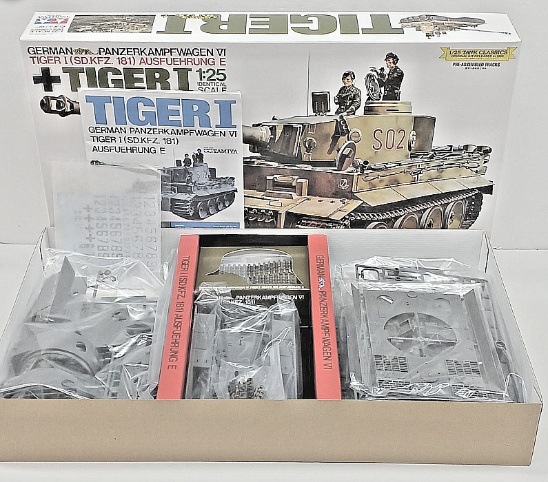 Tamiya 1/25 Tiger I German Heavy Tank Display Kit Unassembled Sealed Parts