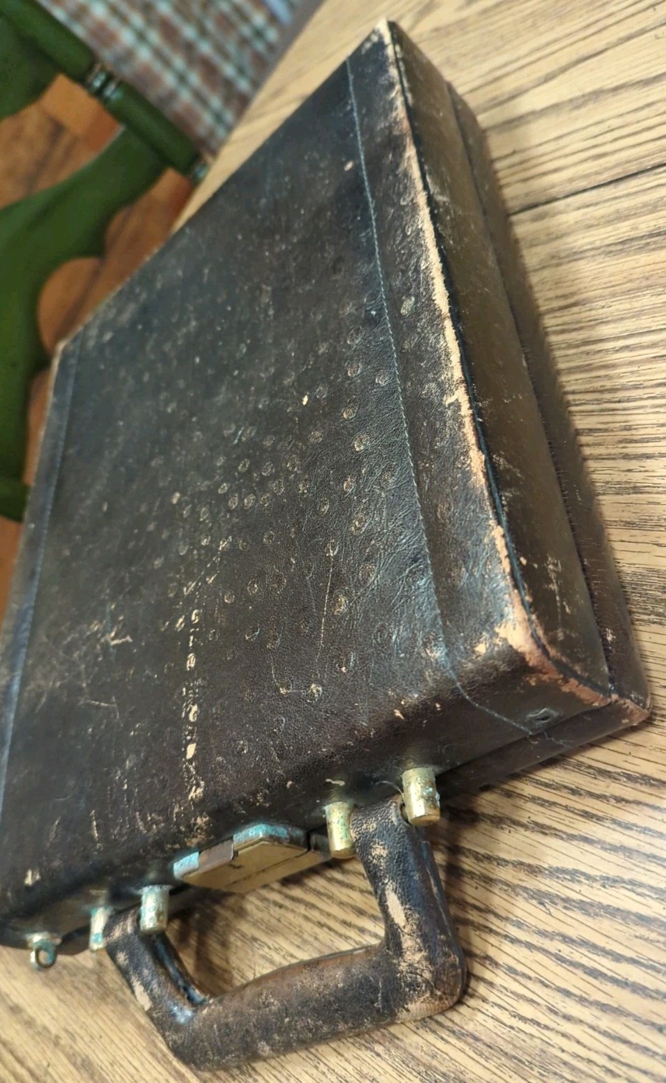 Vintage Unique Rectangular Briefcase Ostrich Embo… - image 14