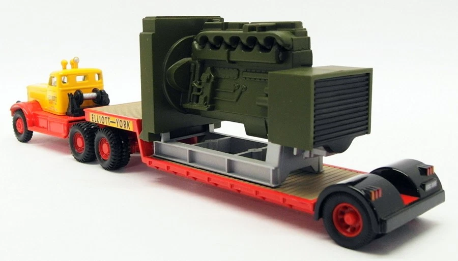 Corgi 1/50 Scale 55501 - Diamond T Low Loader With Generator Load - Image 2 of 4