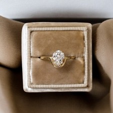 Diamond Engagement Ring 18k Yellow Gold Lab Grown Round 1.1 Carat IGI E F VVS2