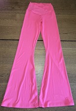 OFFLINE By Aerie Real Me High Waisted Crossover Flare Legging size M Short