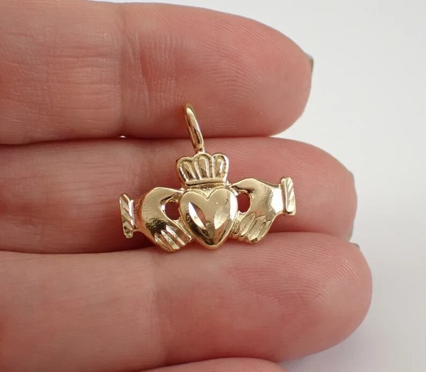 Alternate view of Vintage Estate Claddagh Hands Holding Heart Charm Pendant 14k Yellow Gold Plated