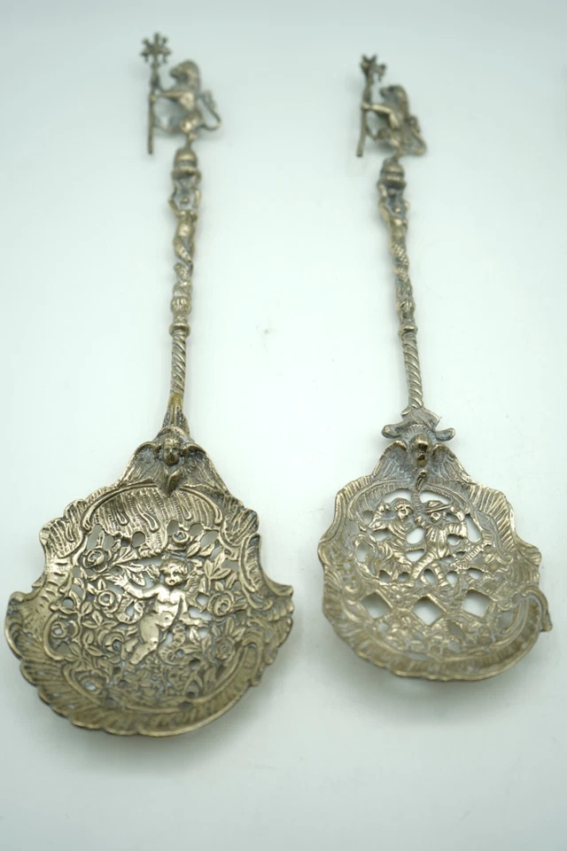 Vintage Italian Silver Plate Serving Set with Lions and Cherubs - Image 2 of 4