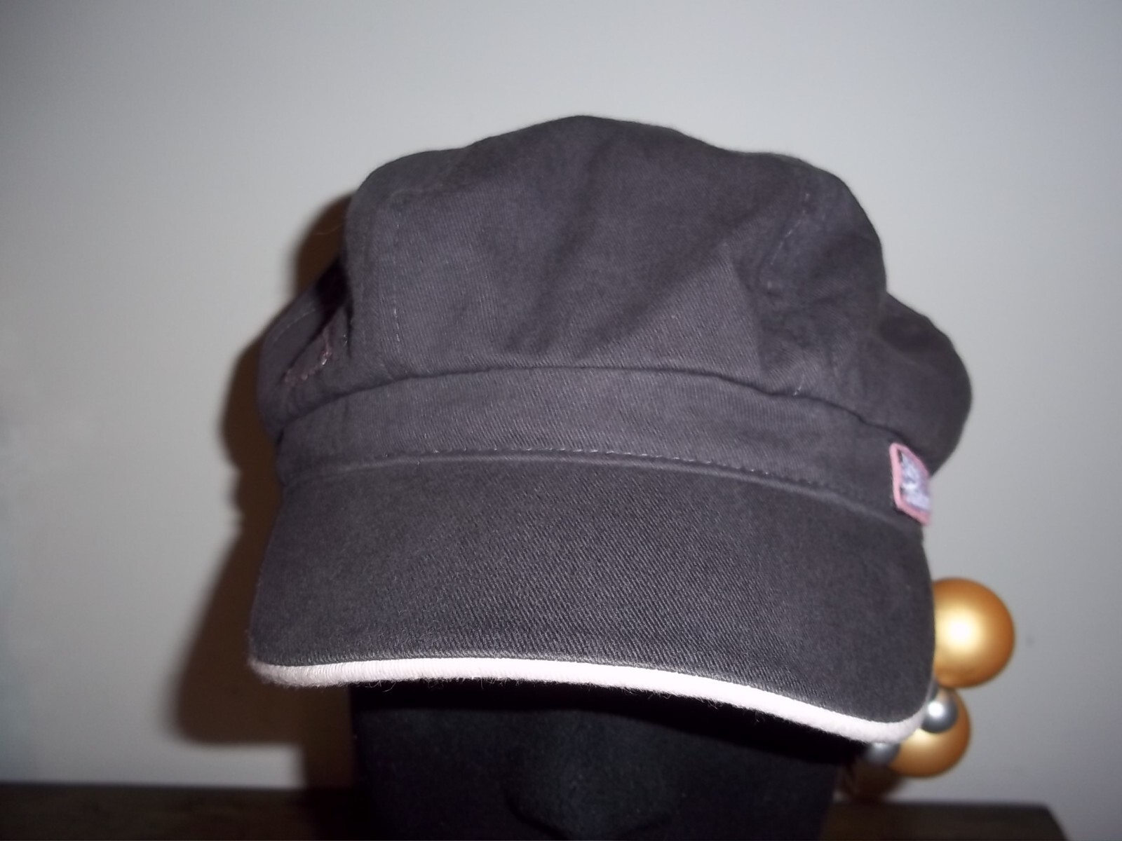 Picture 1 of 9