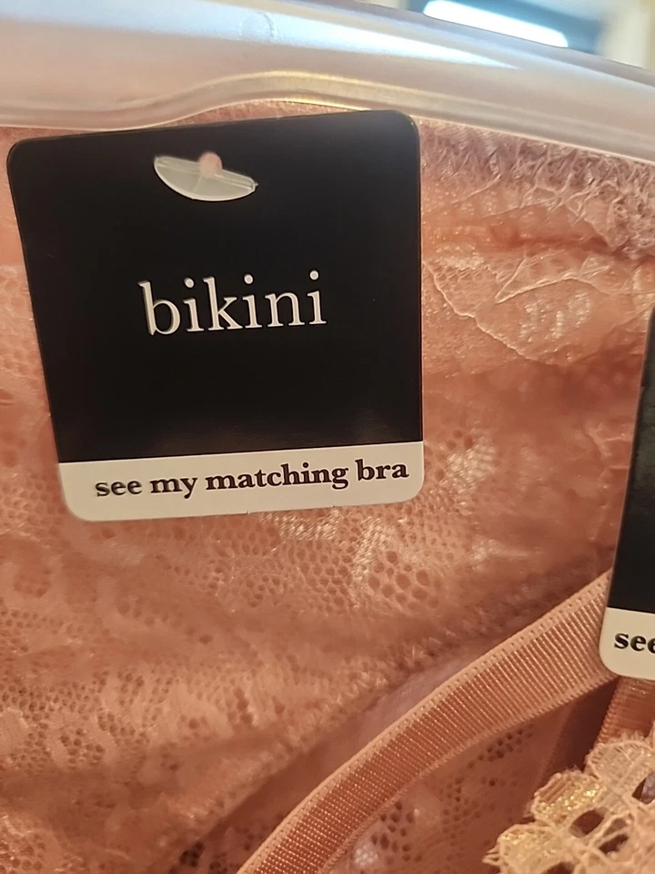 Rene Rofe Lingerie Matching 34C PushUp Bra & Medium Panties Leopard Lace NEW!! - Image 3 of 4