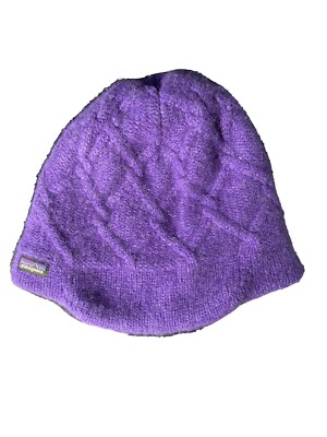 Patagonia Womens Purple Comfort Fleece Lined Cable knit Beanie Hat Size One 